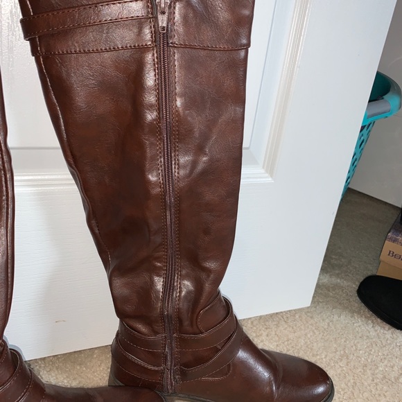 Brown Mossimo Boots Size 8 - Picture 4 of 6
